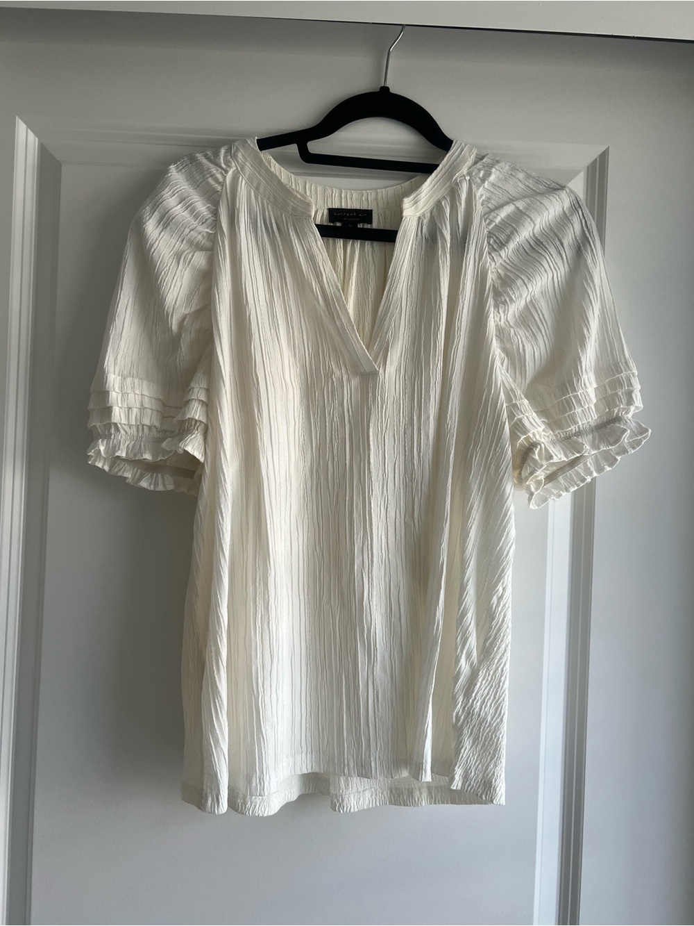 Anthropologie Women's WhiteTextured Puff-Sleeve V-Neck Top